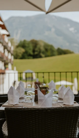 Junge Dame  in der Sauna im Wellnesshotel Klosterhof in Bayerisch Gmain